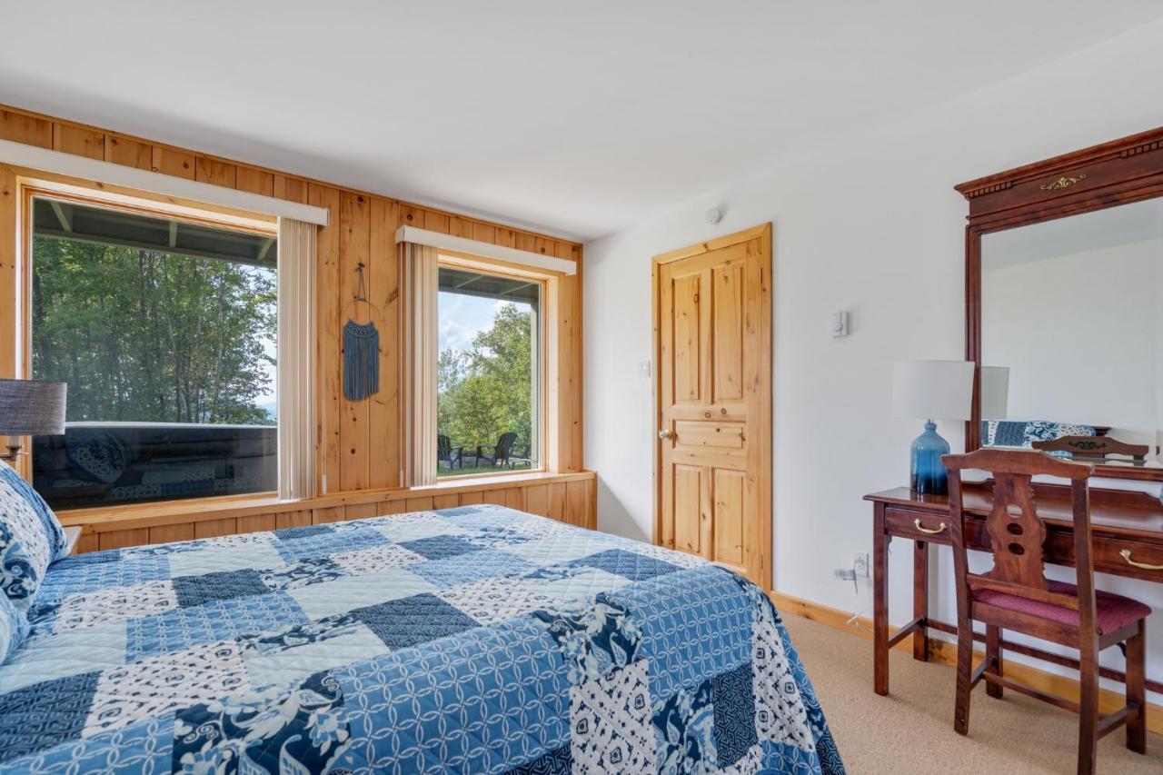 Montfjord - Chalets, Spa Et Vue - Chantafjord #2 Sacre-Coeur 외부 사진